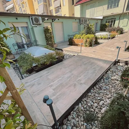 Dom wakacyjny Wellhome Premium With Private Terrace & Garden *